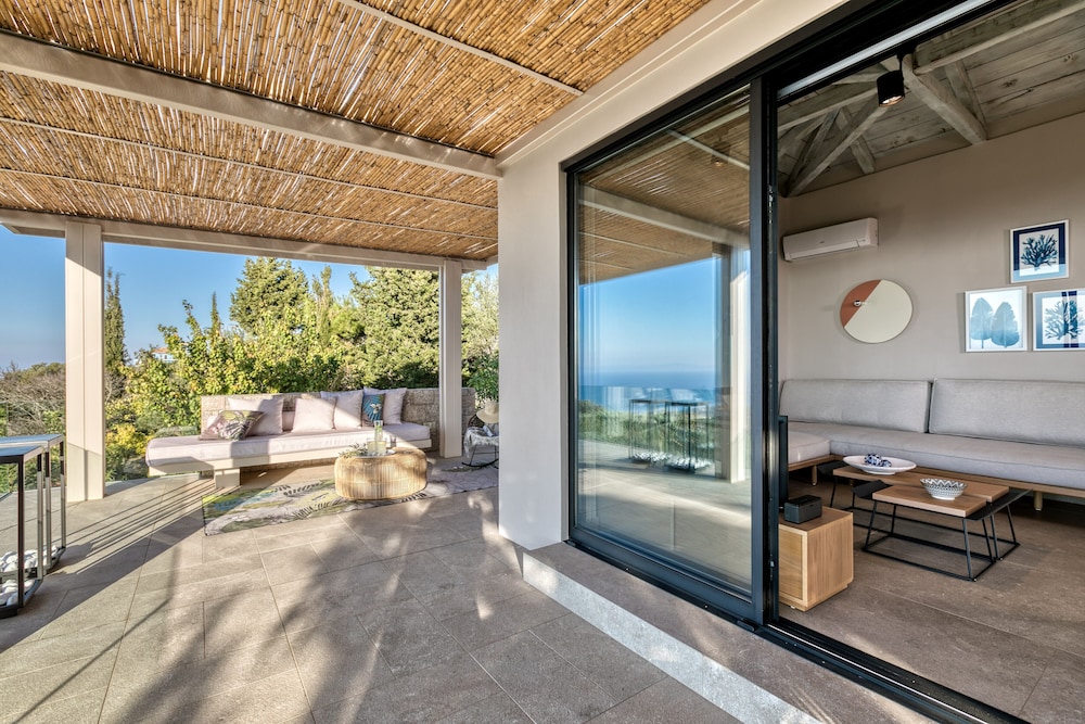 Art Blue Villas