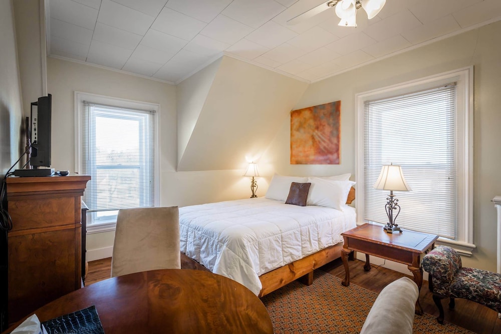 Lakelawn B&B Motel