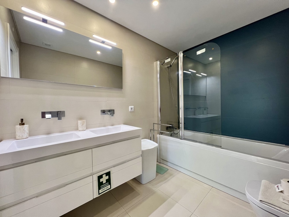 Faro Prestige by Homing