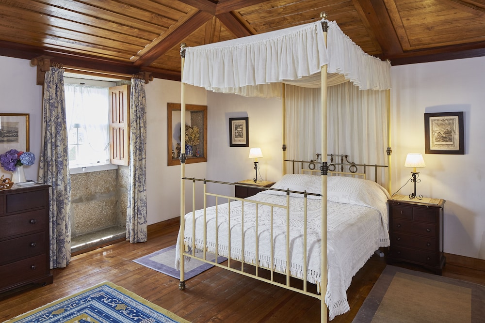 Casa de Canedo view 3