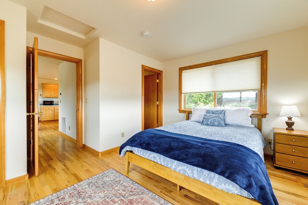Romantic Vineyard Getaway in Oakland: Mtn Views!