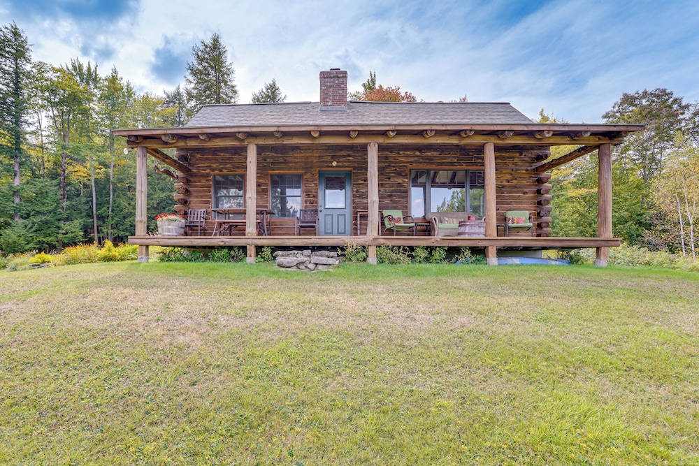 Cozy Log Cabin Near Mt Snow: Views, Modern Comfort