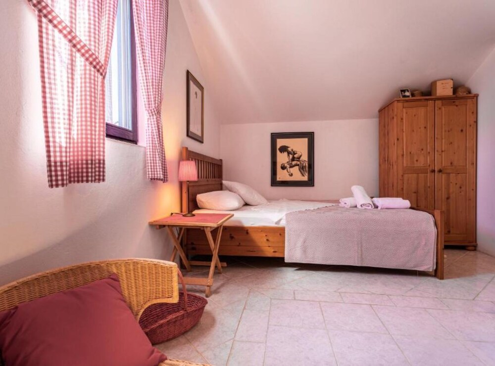 Rustic Villa Rudine
