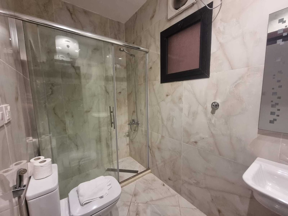 Hometel Khozama Jed