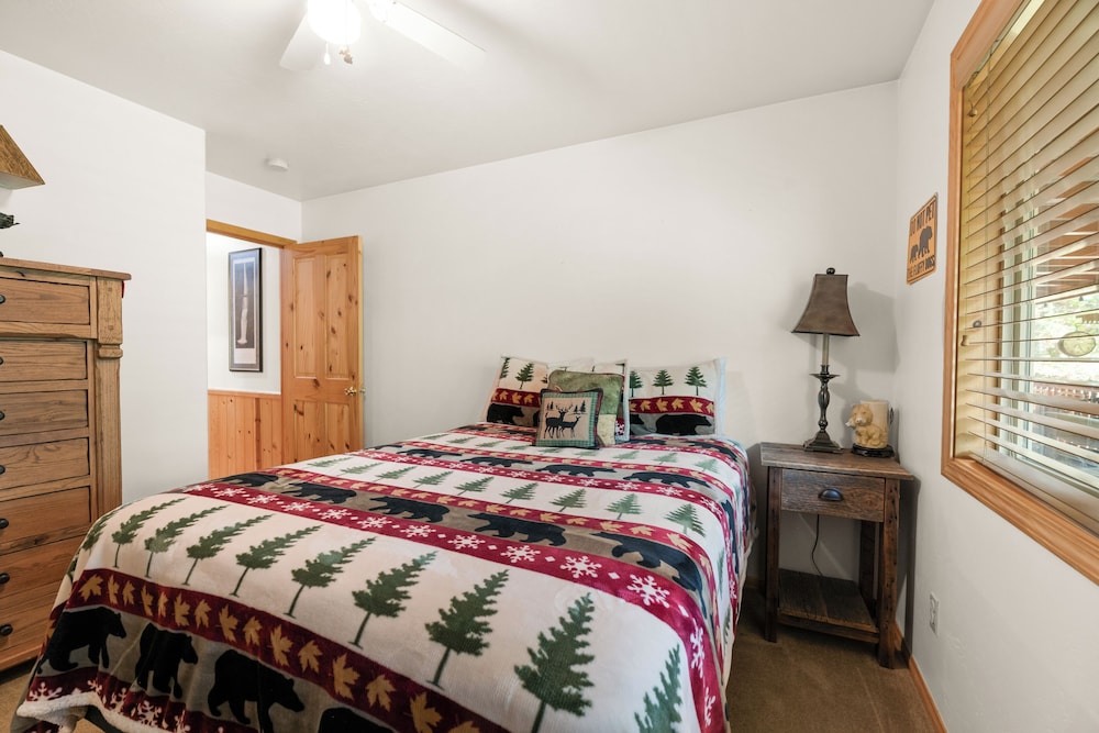 Sugarbear Cabin