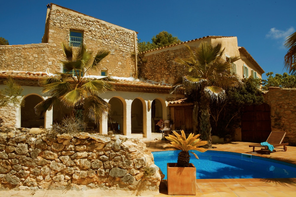 Mas Nur Sitges