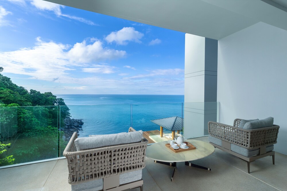 The Aquila Villa