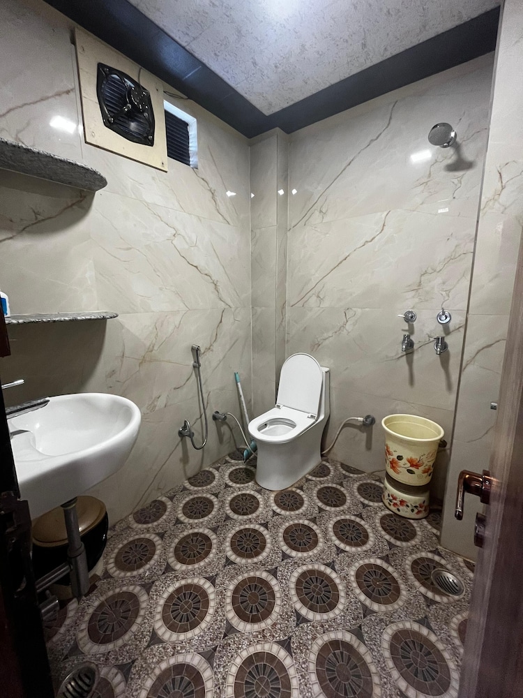 KS PAYING GUEST HOUSE VARANASI