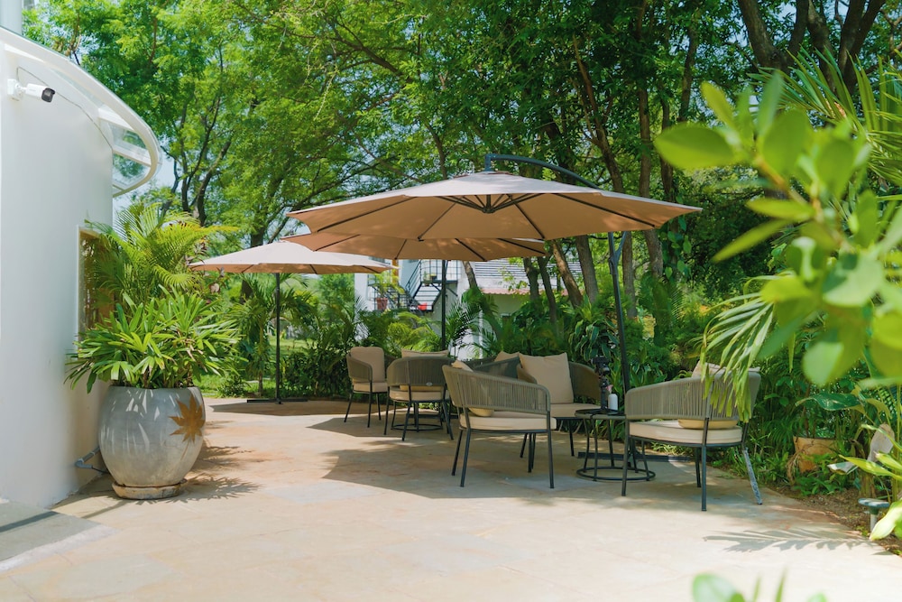 VSR VRIKSHA NATURE CURE CENTER