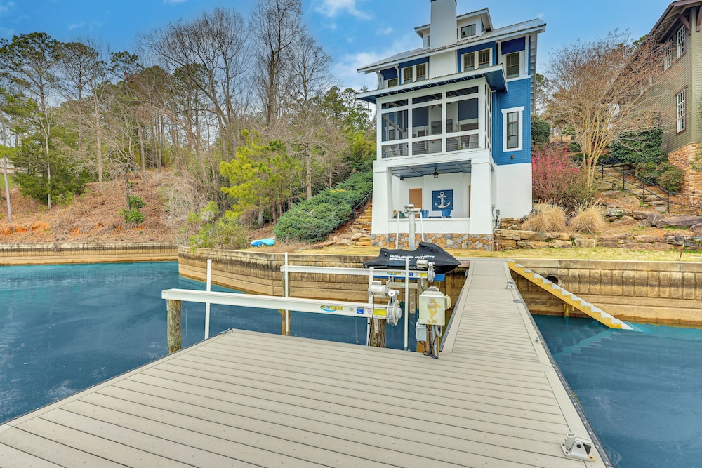 Boat Dock & Stunning Views: Lake Martin Retreat!