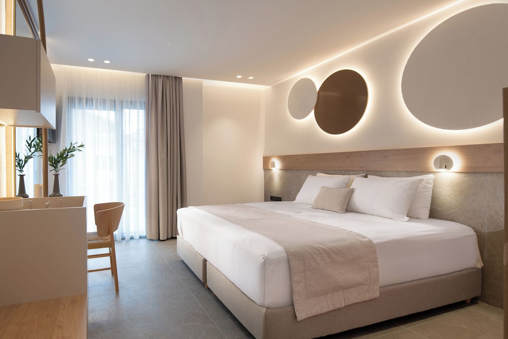 Olenia Suites