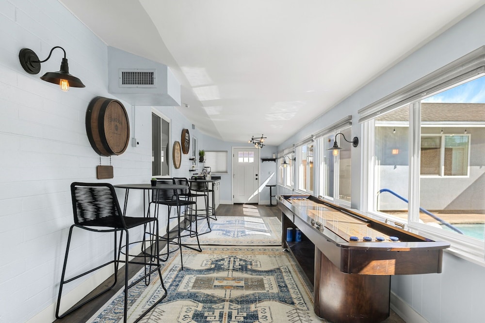 Desert Oasis Retreat Pool Spa Gameroom