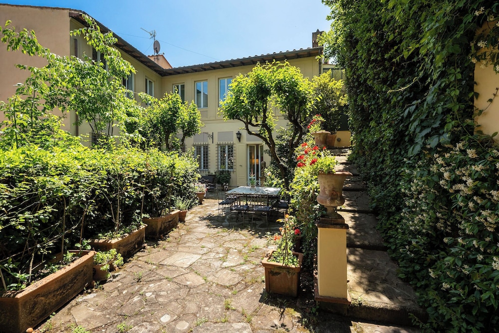 Villa Angela
