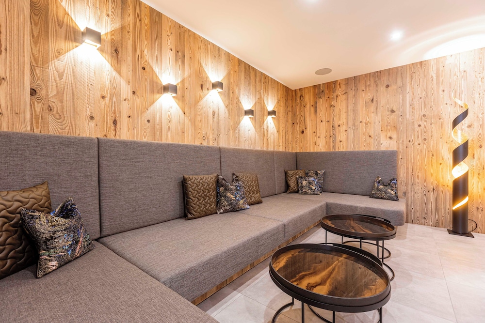 Zillertal Suites Fügen by ALPS RESORTS