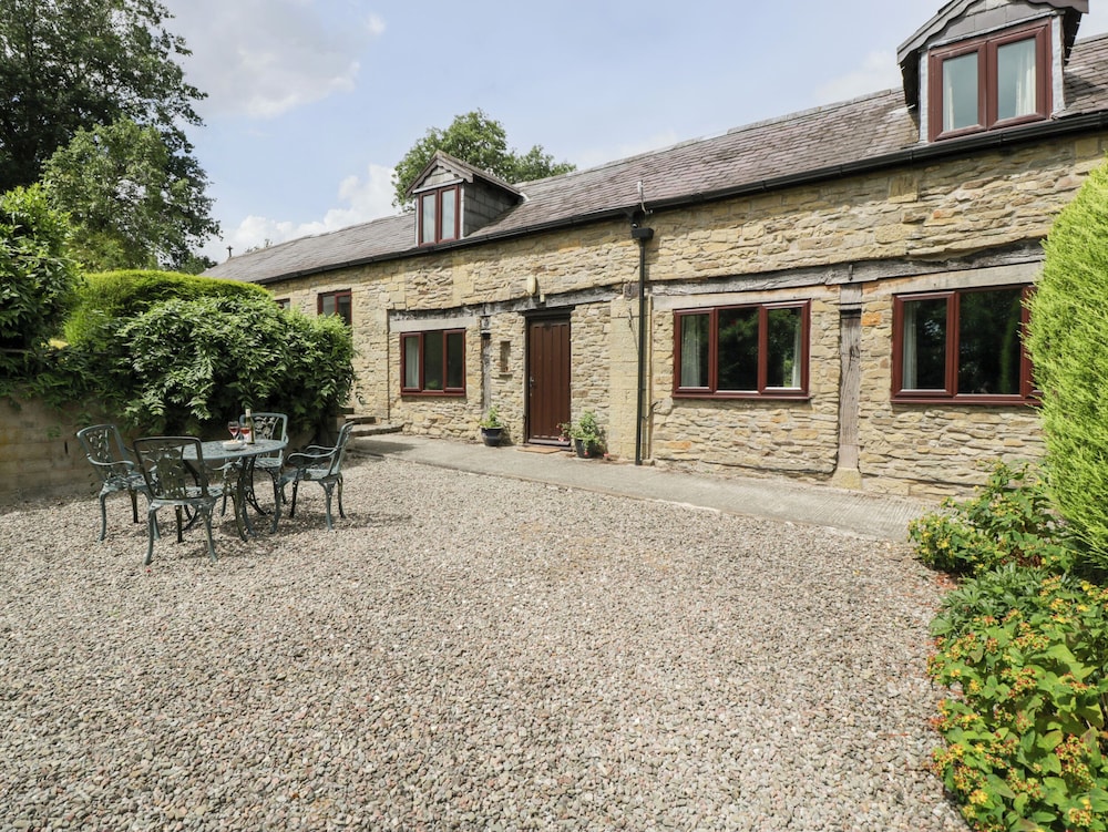 Redstart Cottage