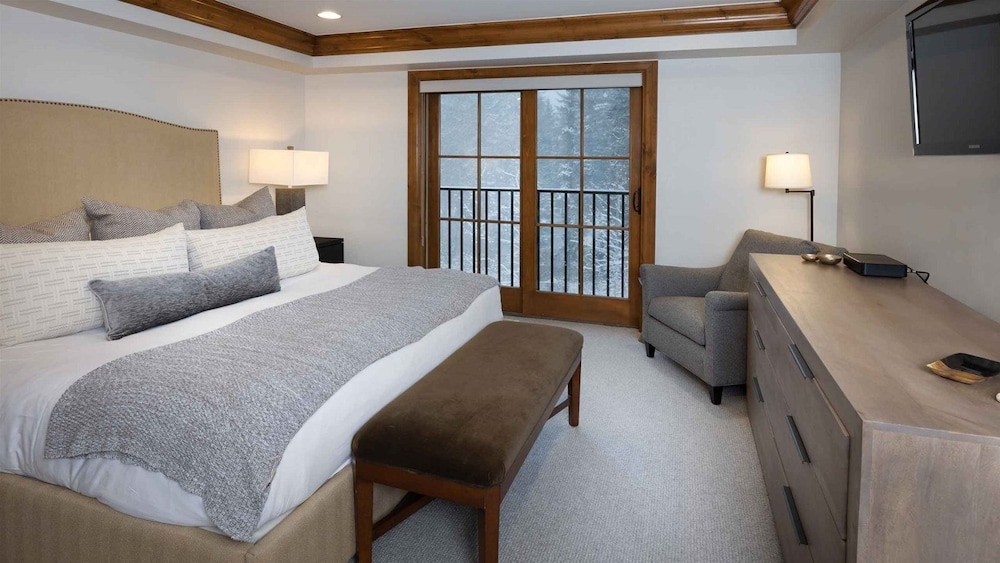Vail Village Gravity Haus 3 Bedroom Residence