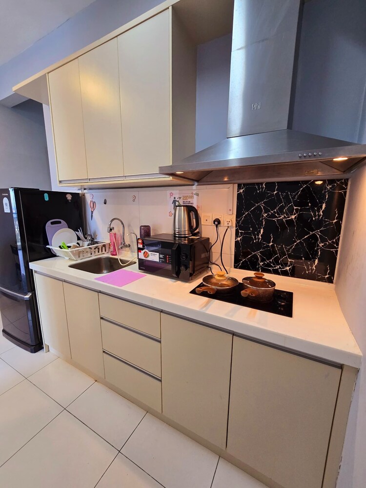 Neo Mutiara Damansara Studio 2PAX 1CP