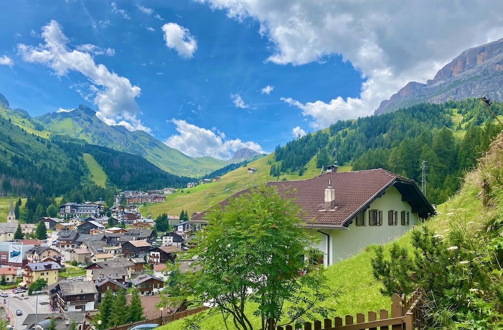 Hotel Olympia view 5