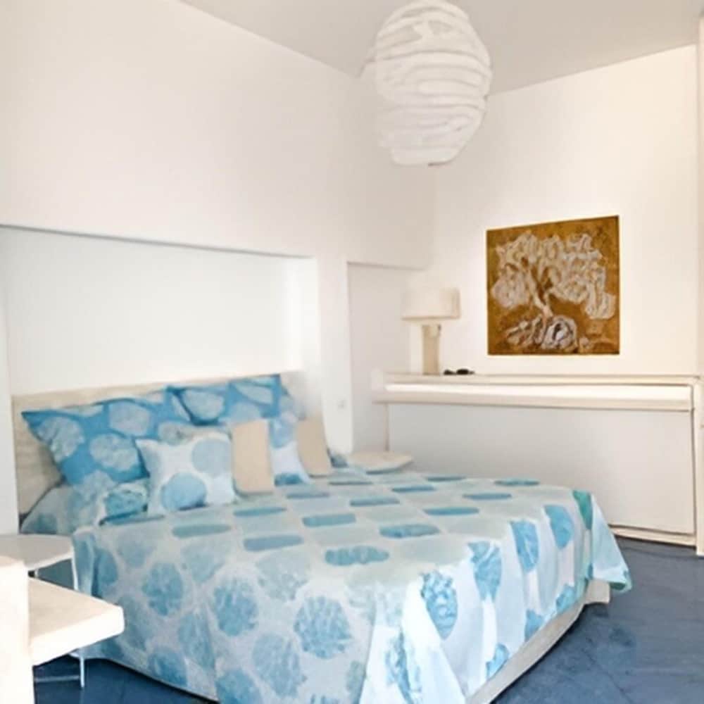 NONNA PASQUALINA ROOMS