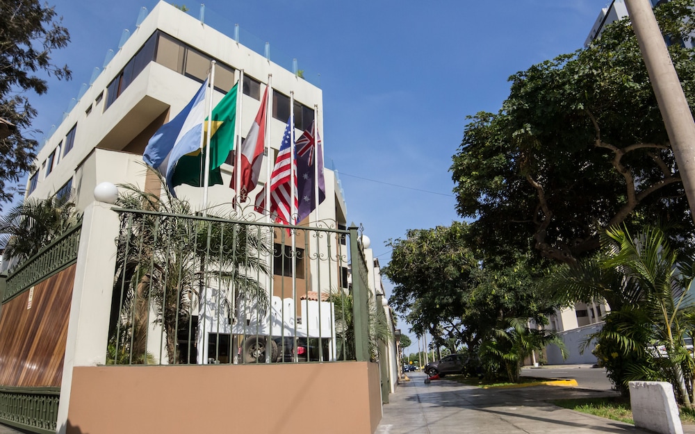 Hotel El Faro Inn - Image 1