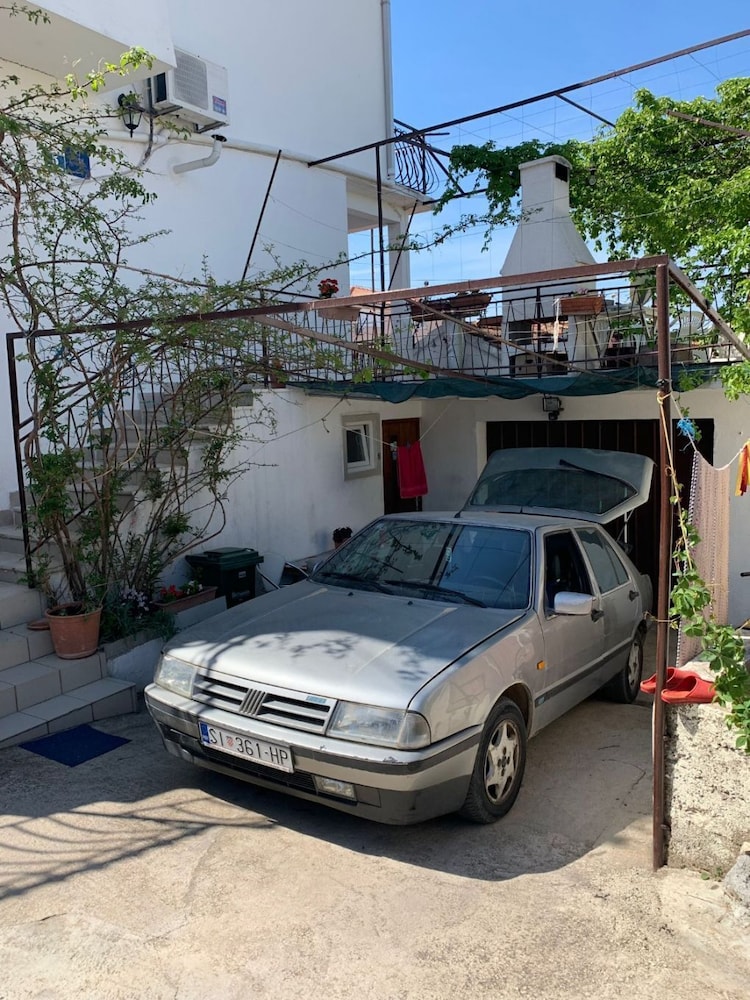 Josip - With Parking - A1 view 5