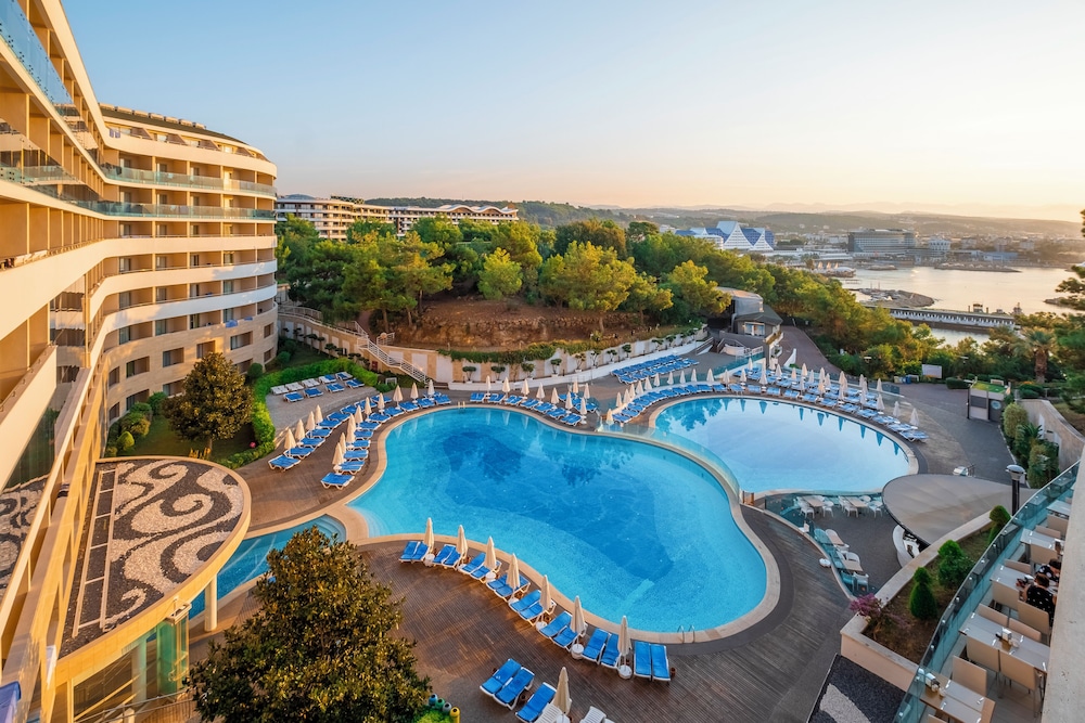 A Good Life Utopia Family Resort