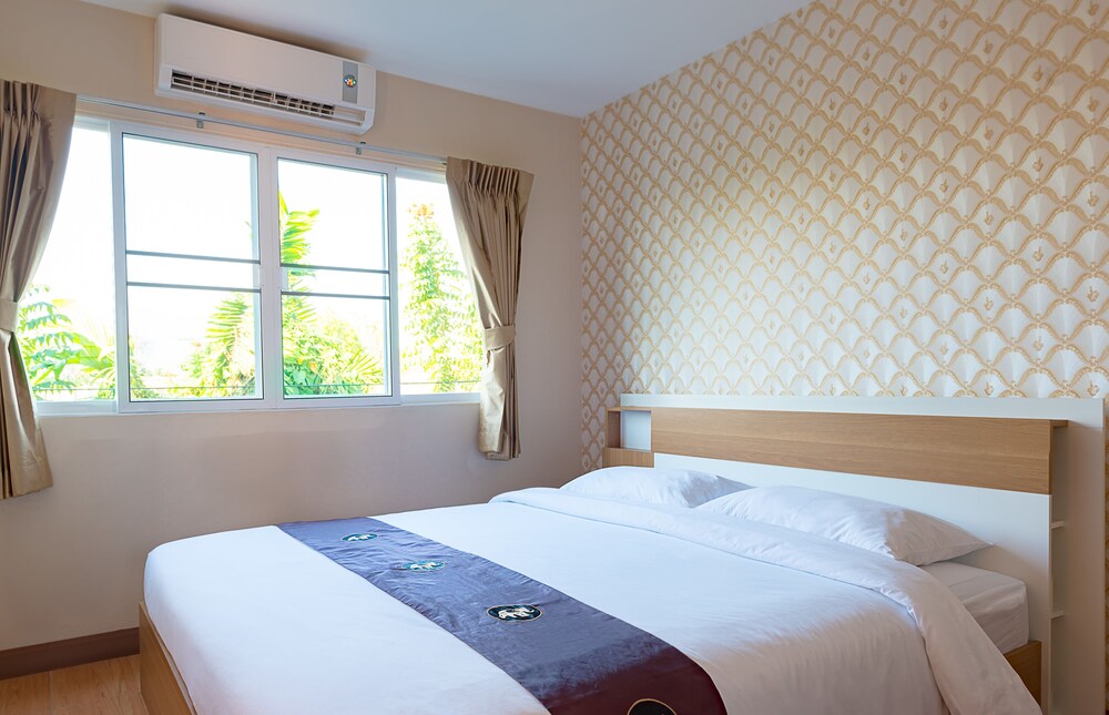 Orawan Suites