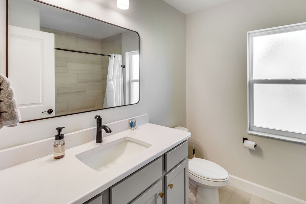 Newly Built Golf Course Home in Palm Coast!