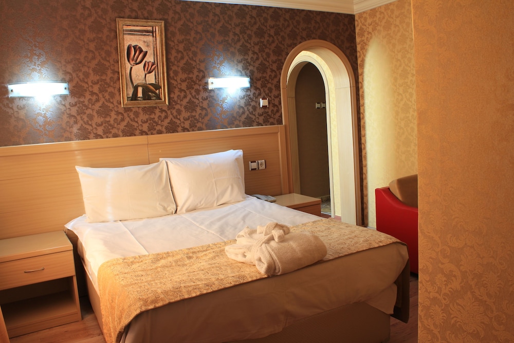 Royal Carine Otel - Image 14