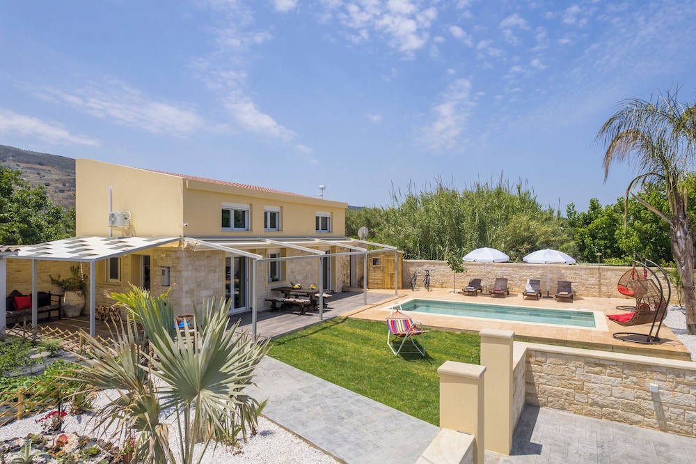 Garden Villa