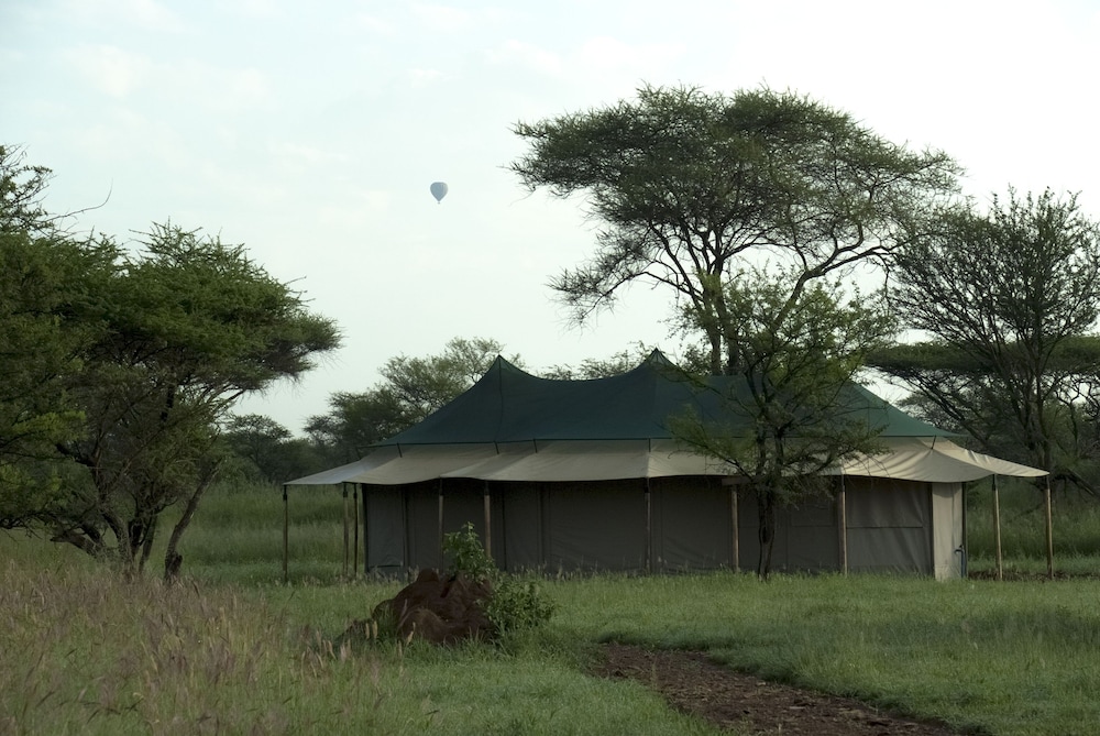 Suenos De Africa Luxury Camp Serengeti view 3