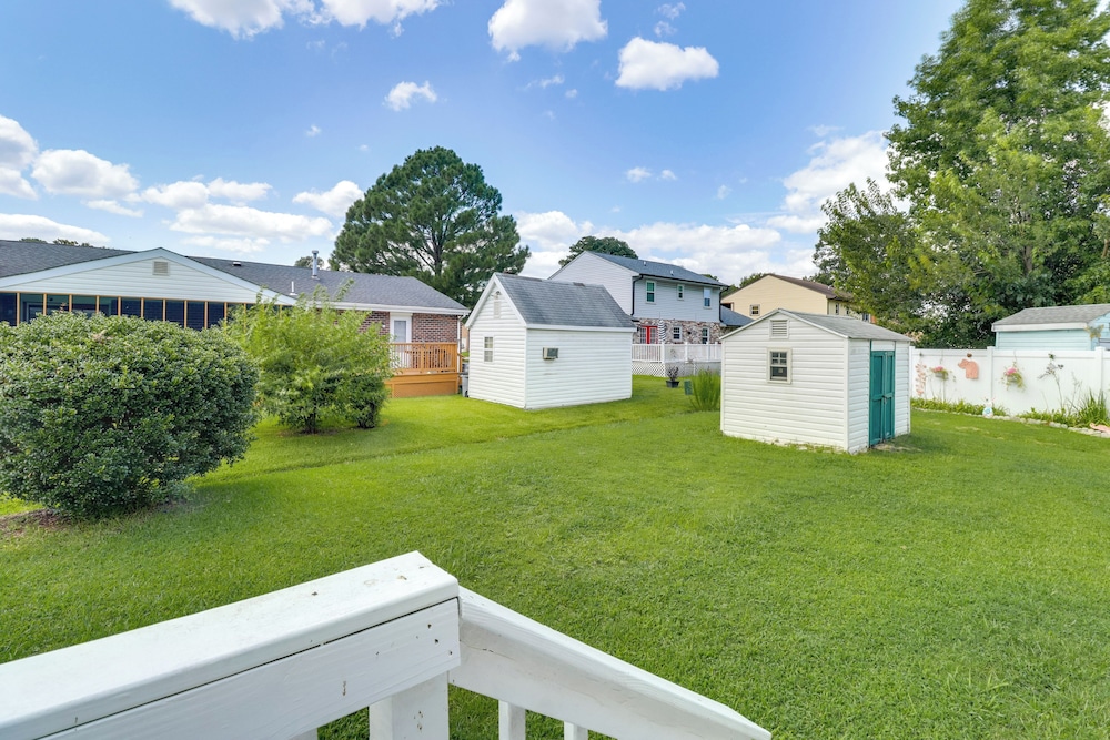 Spacious Home < 3 Mi to Hampton Coliseum!
