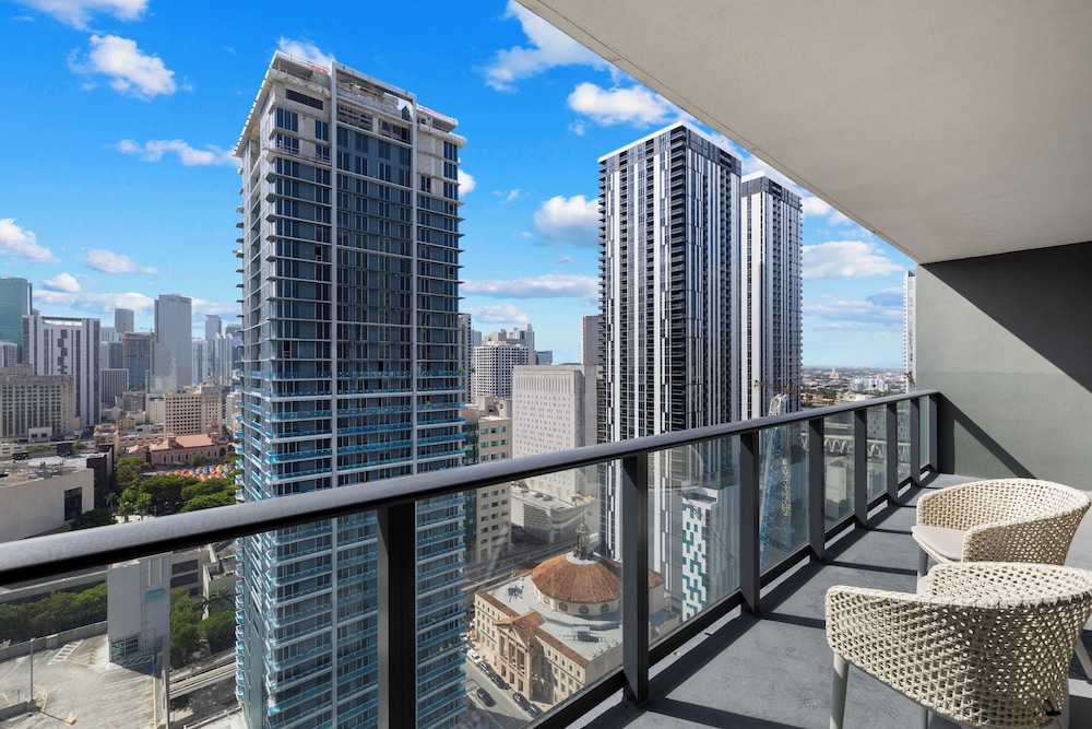 Luxury 2BRPanoramic Views Downtown Miami