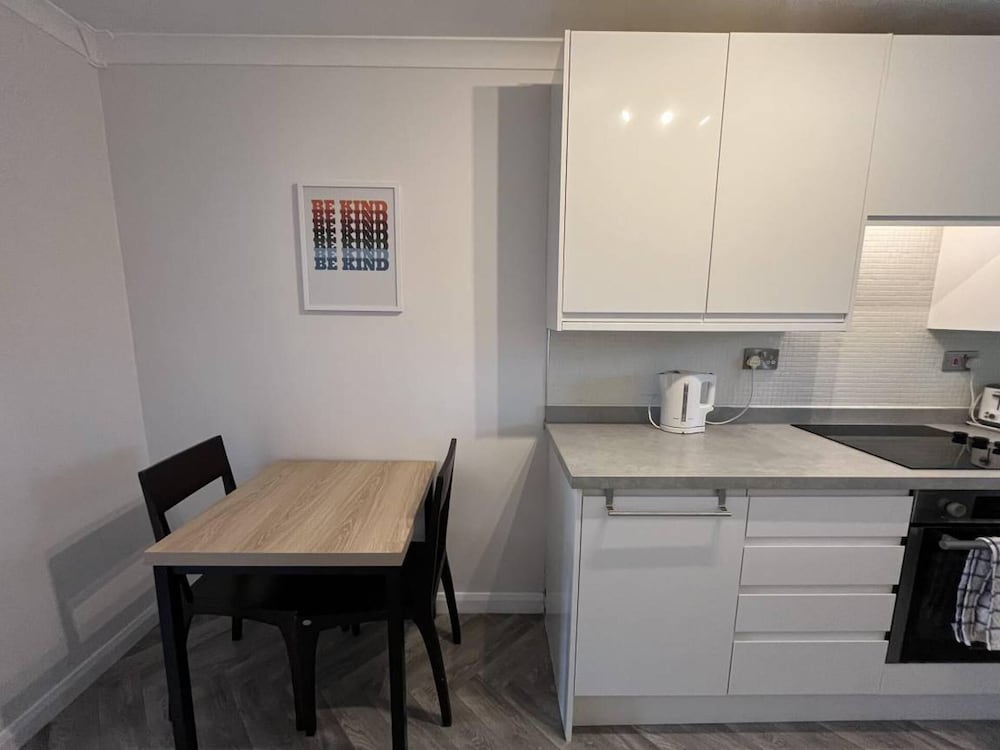 Seaside Haven Retreat - 2 Bedroom Apartment