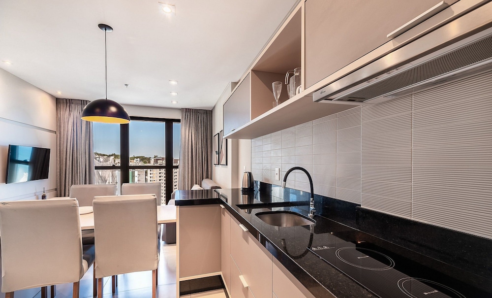 MHF II Apts Variados em Prédio com Vista para o Mar em Itapema