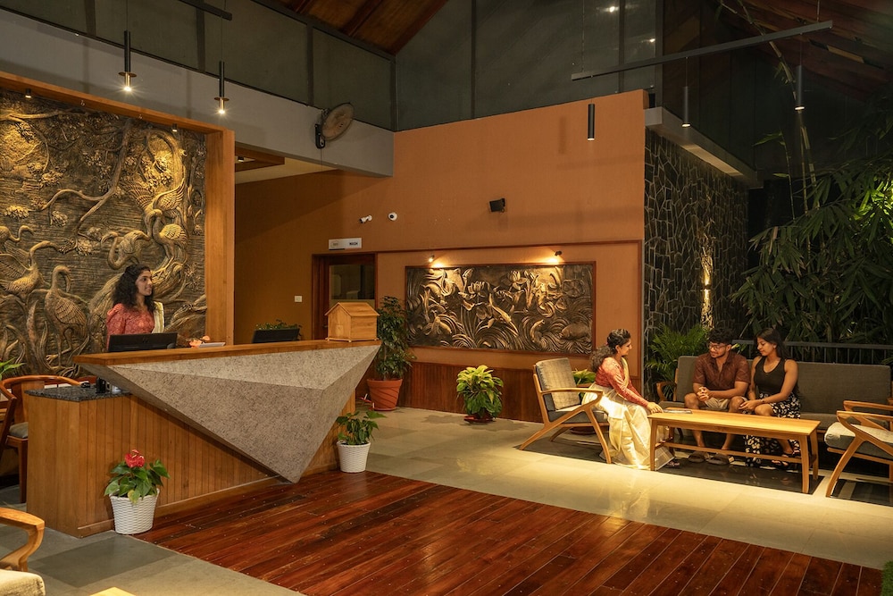 Crystal Kuruva Nature Resort & Spa