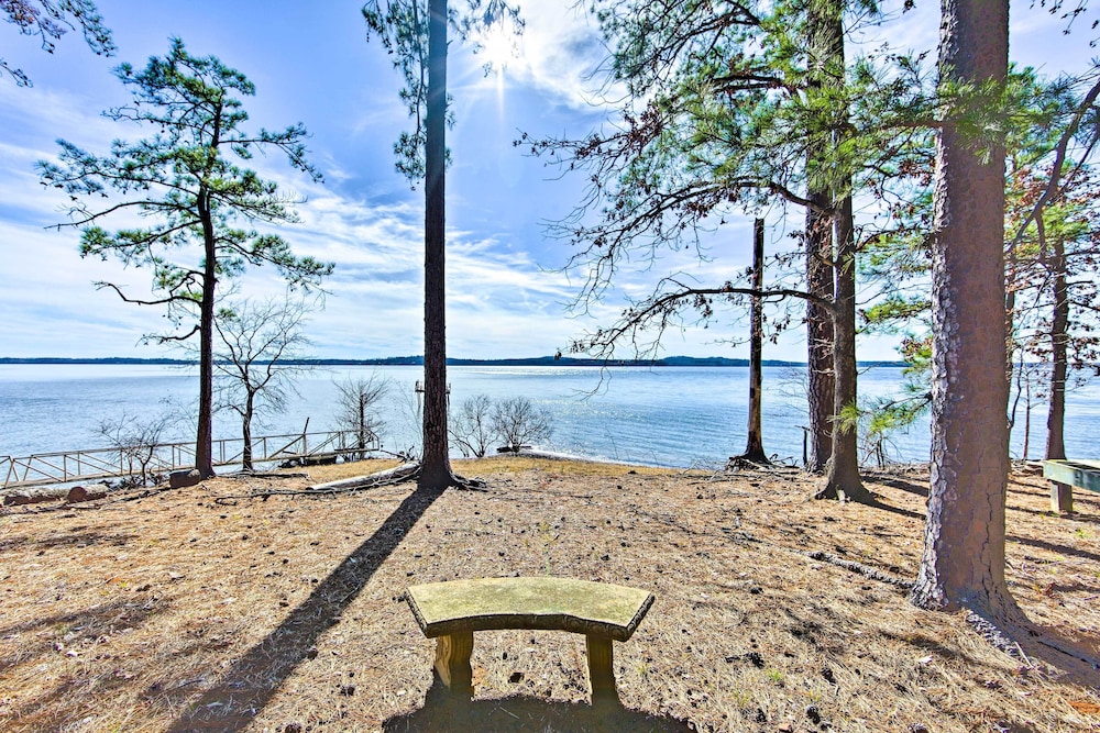 Secluded Avinger Home w/ Lake Access! - Property Image 16