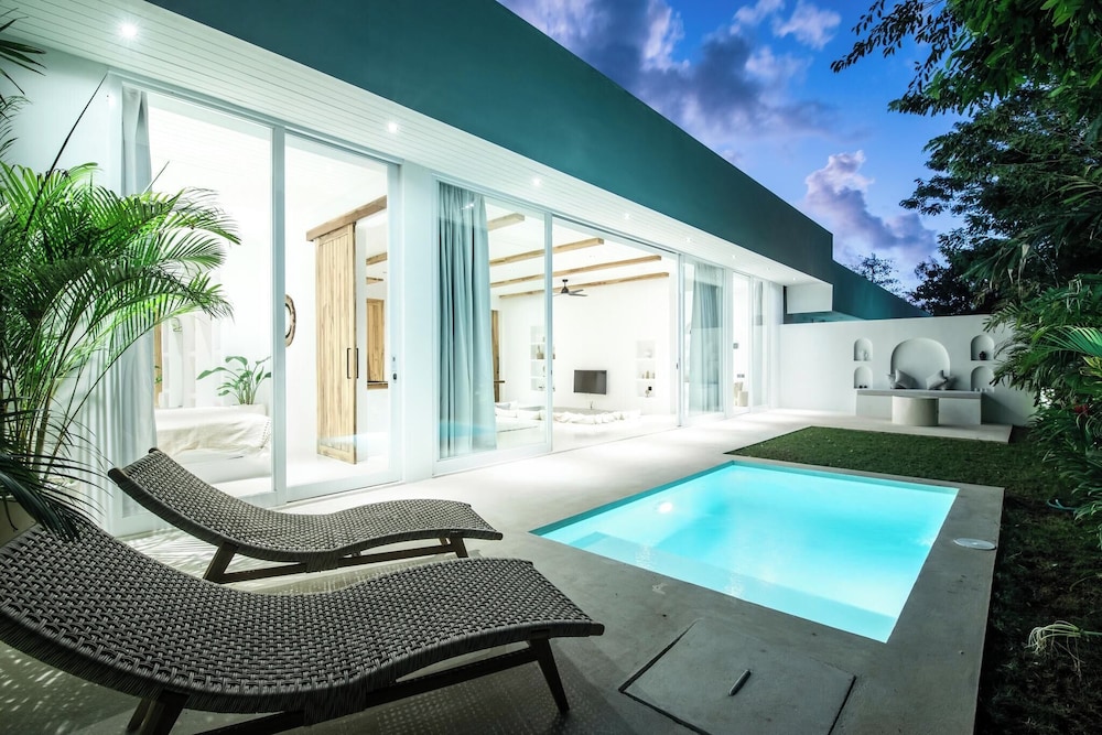Chic 2BR Villa, 5min to Bingin's Coastal Bliss