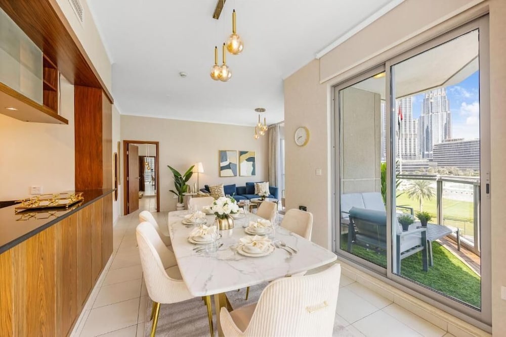Durrani Homes - The Luxe 3br with Burj Khalifa and Fountain View - Third room without partition