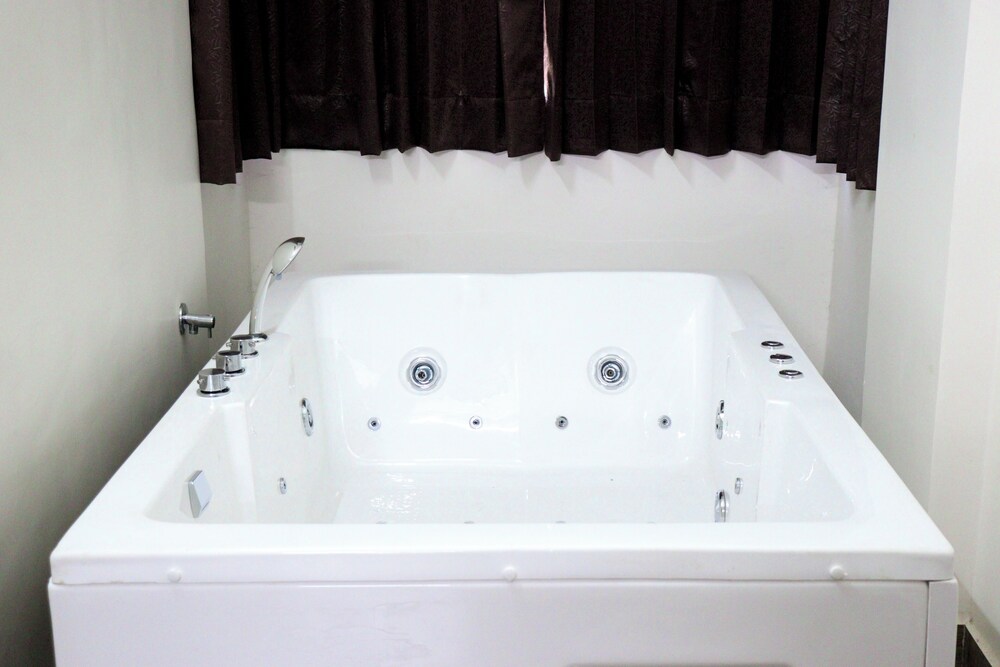 Abharam Retreats