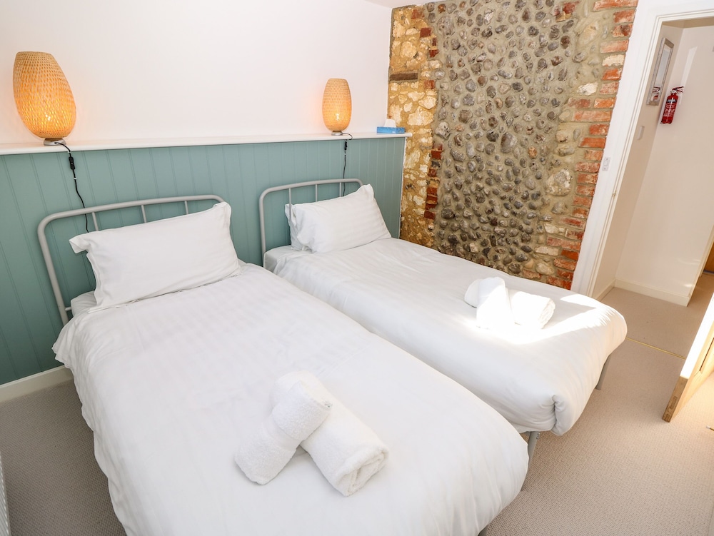 1 Star Cottages