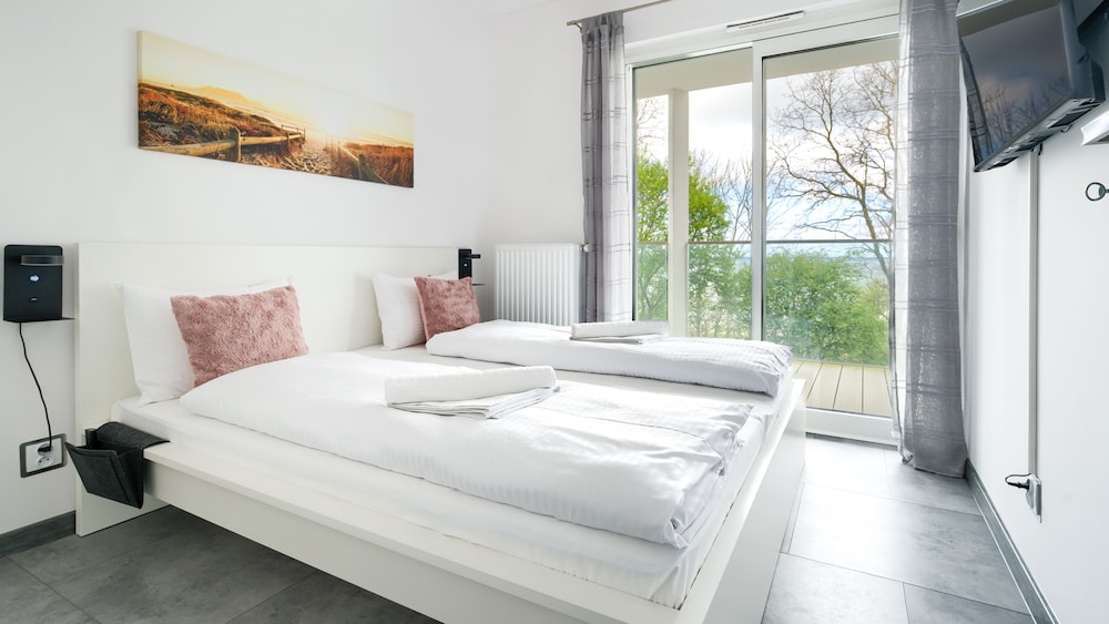 Apartamenty Sun & Snow Perłowa Przystań view 5