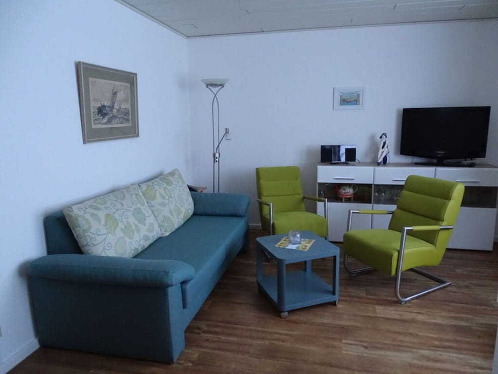 Appealing Apartment Near Town Center