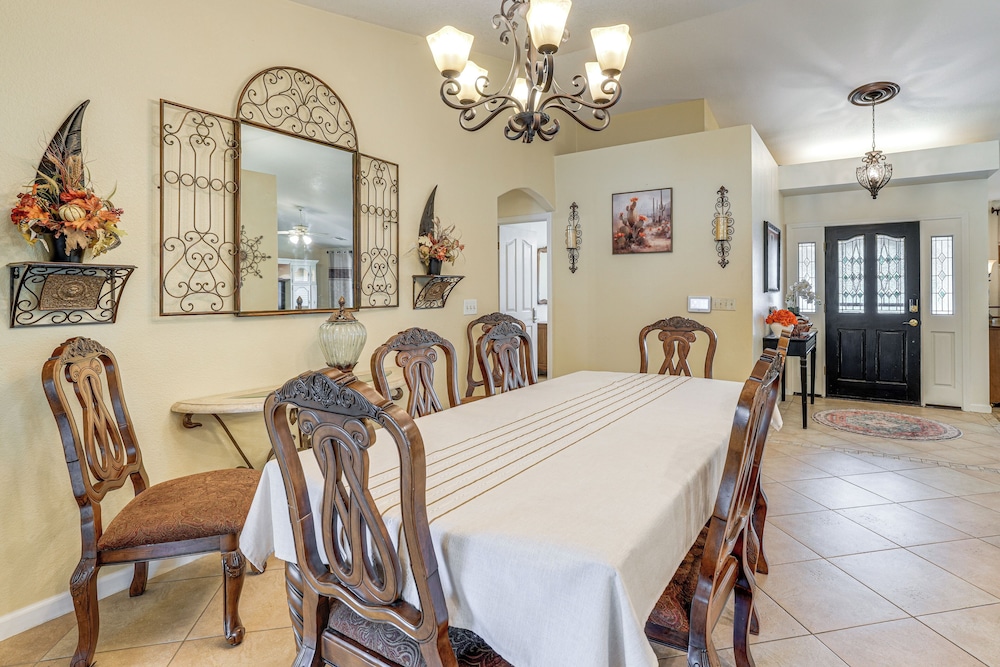 Outdoor Kitchen & Patio! Central Valley Hacienda