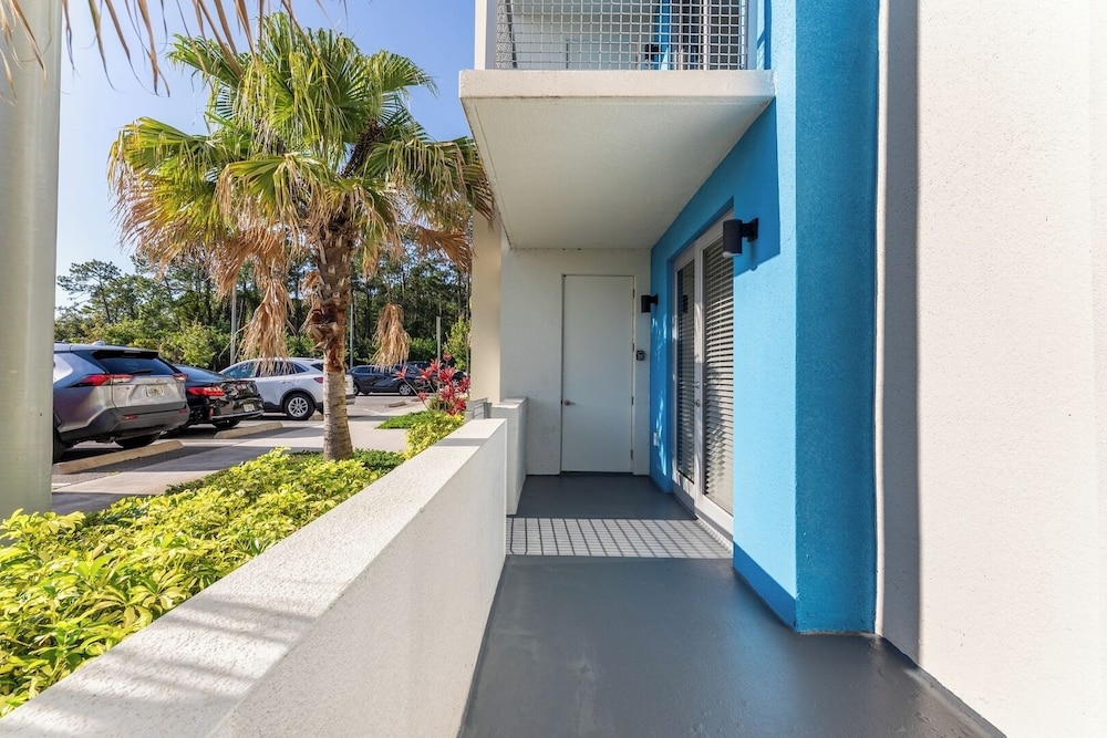 Daytona 2BR Getaway Parking Family & Pet-friendly