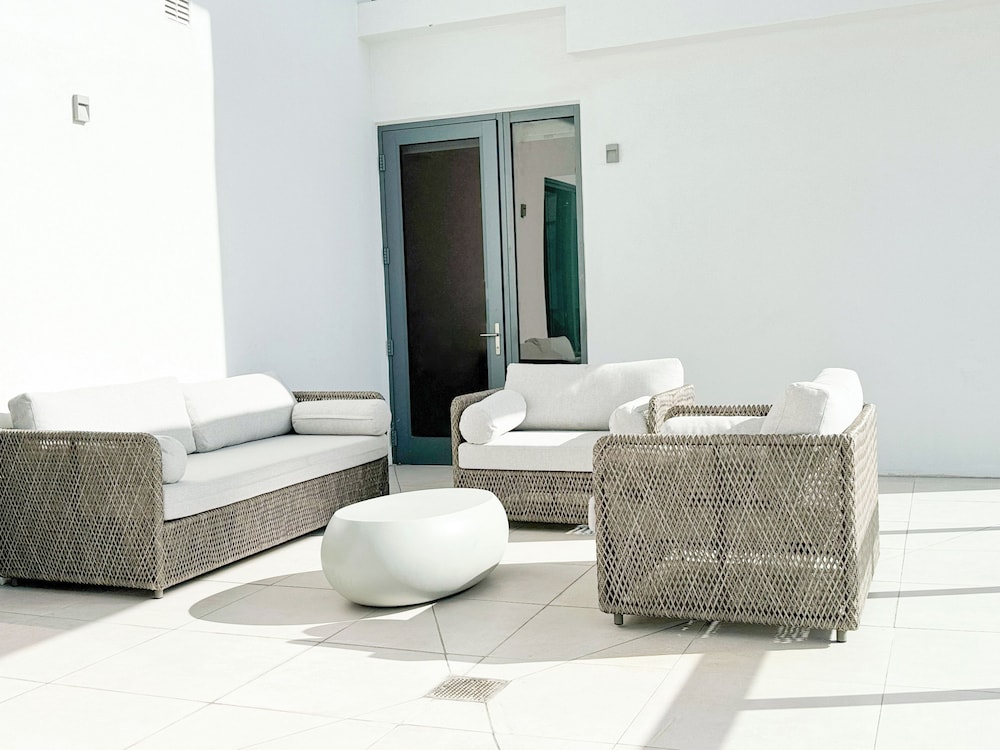 Luxury 3BR with Private Rooftop