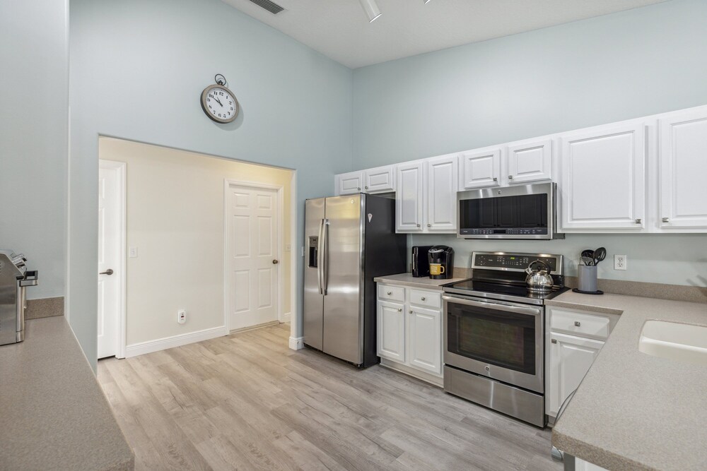 601 Benedictine Ter