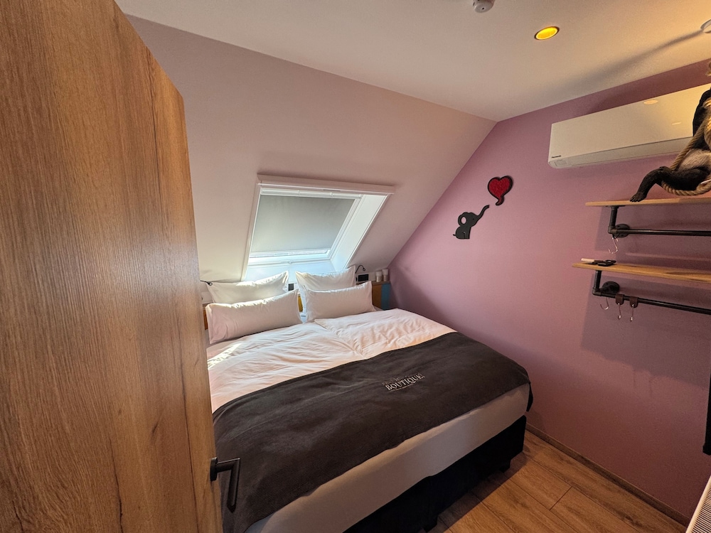 Boutique Apartments by Roy GmbH