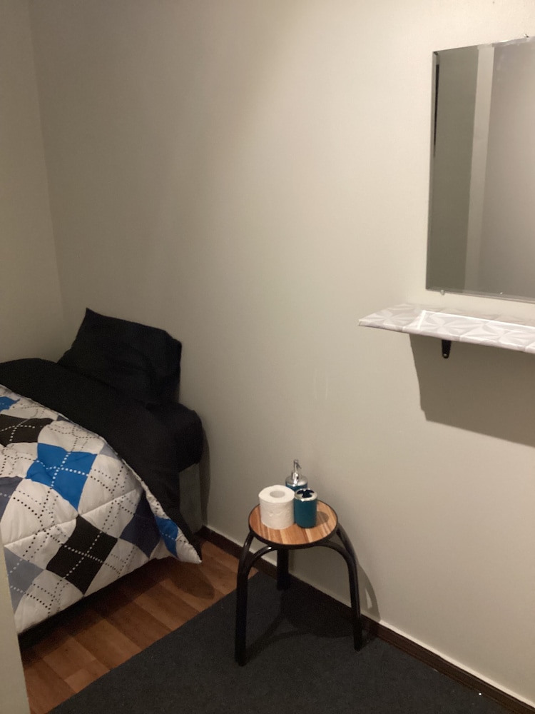 hostal low cost