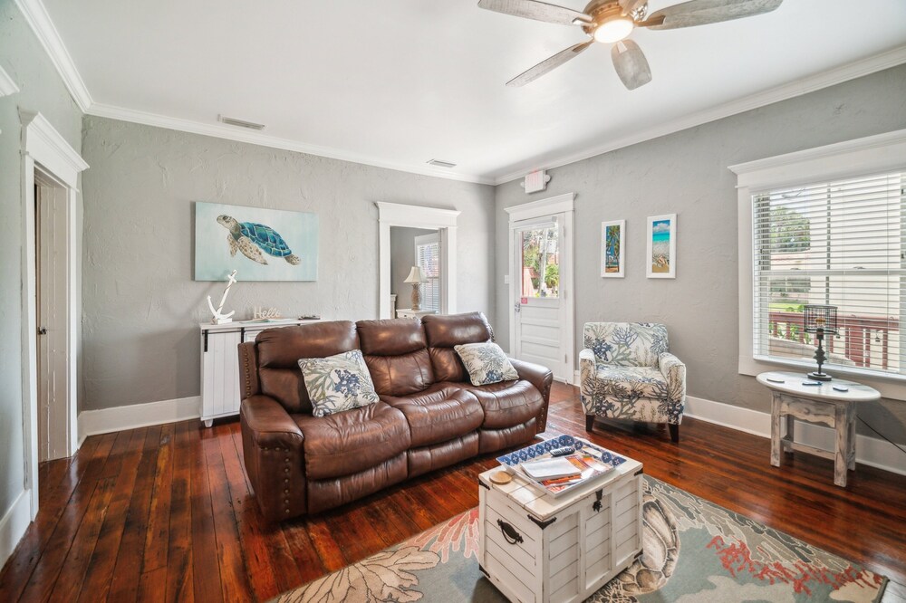 Historic St Augustine Getaway Near Downtown 2 Bedroom Cottage